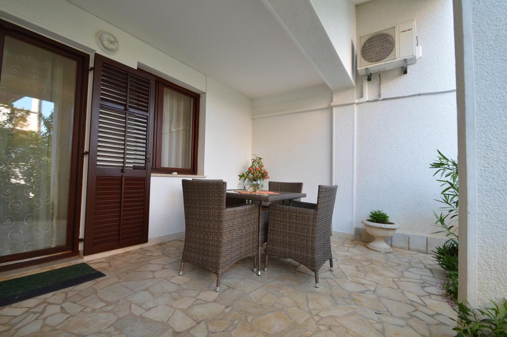 Apartment Vita Mali Losinj Bagian luar foto