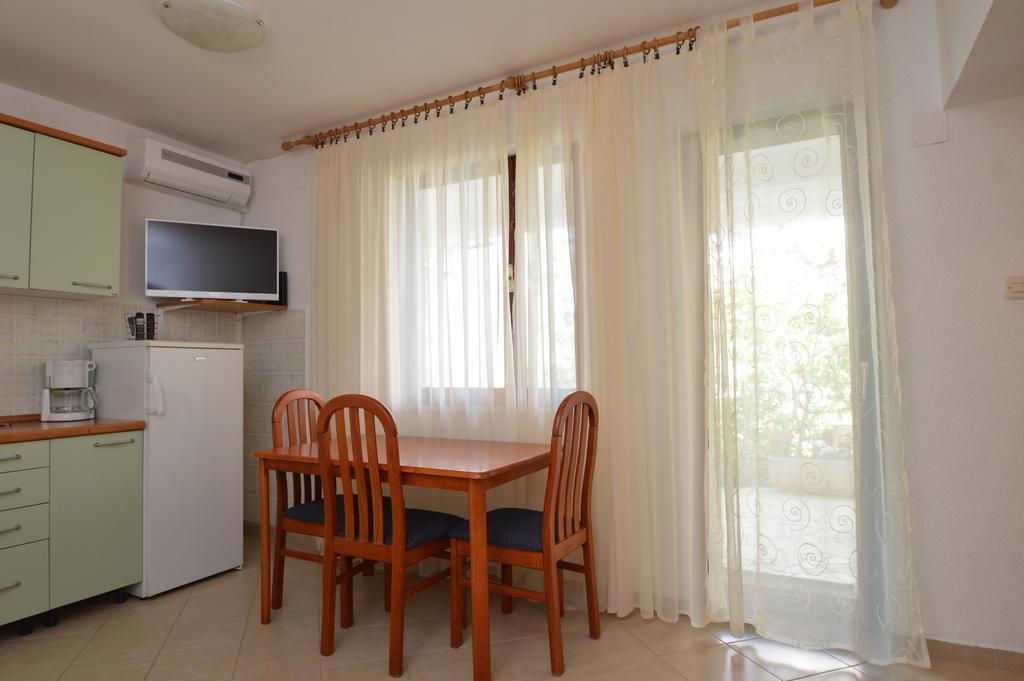 Apartment Vita Mali Losinj Bagian luar foto