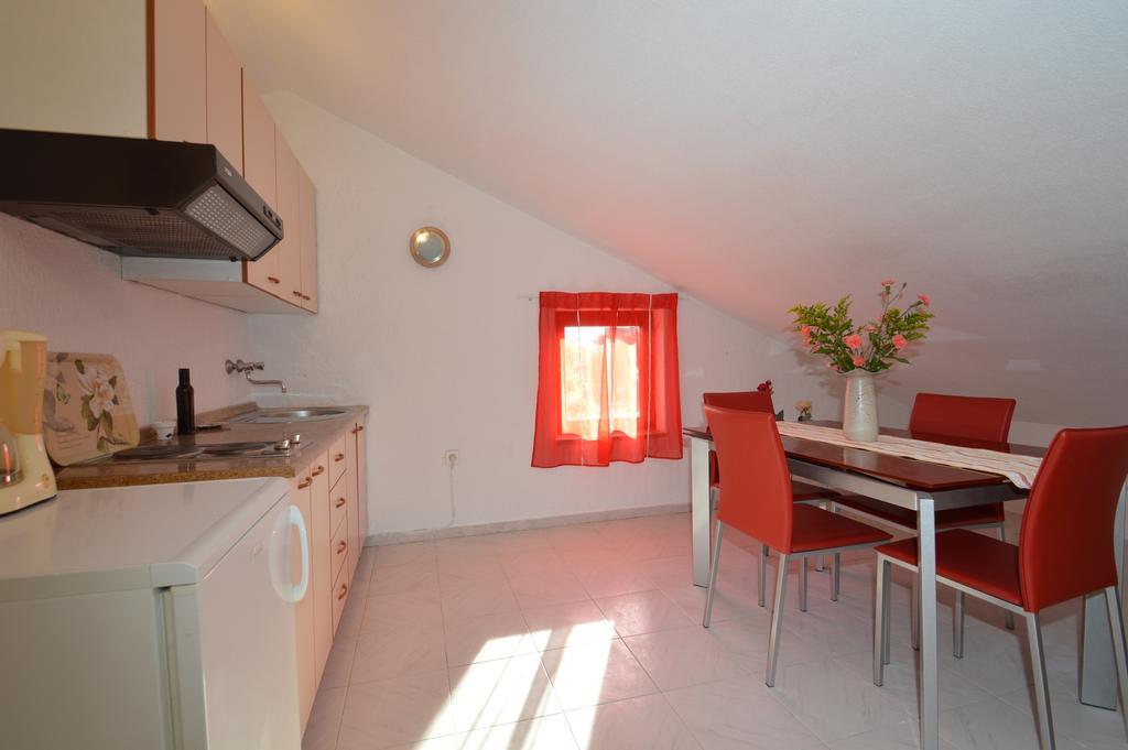 Apartment Vita Mali Losinj Bagian luar foto