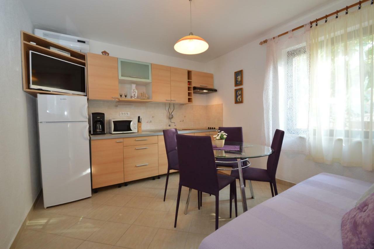 Apartment Vita Mali Losinj Bagian luar foto
