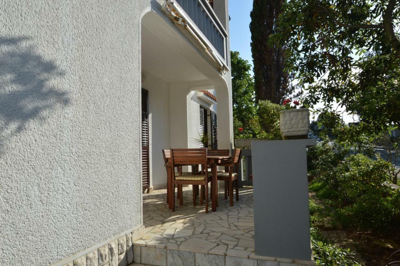 Apartment Vita Mali Losinj Bagian luar foto
