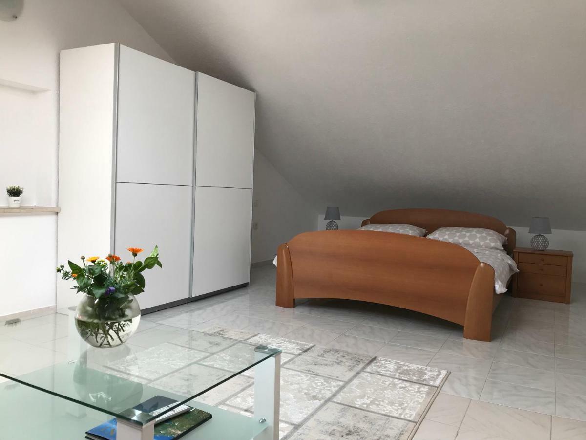 Apartment Vita Mali Losinj Bagian luar foto
