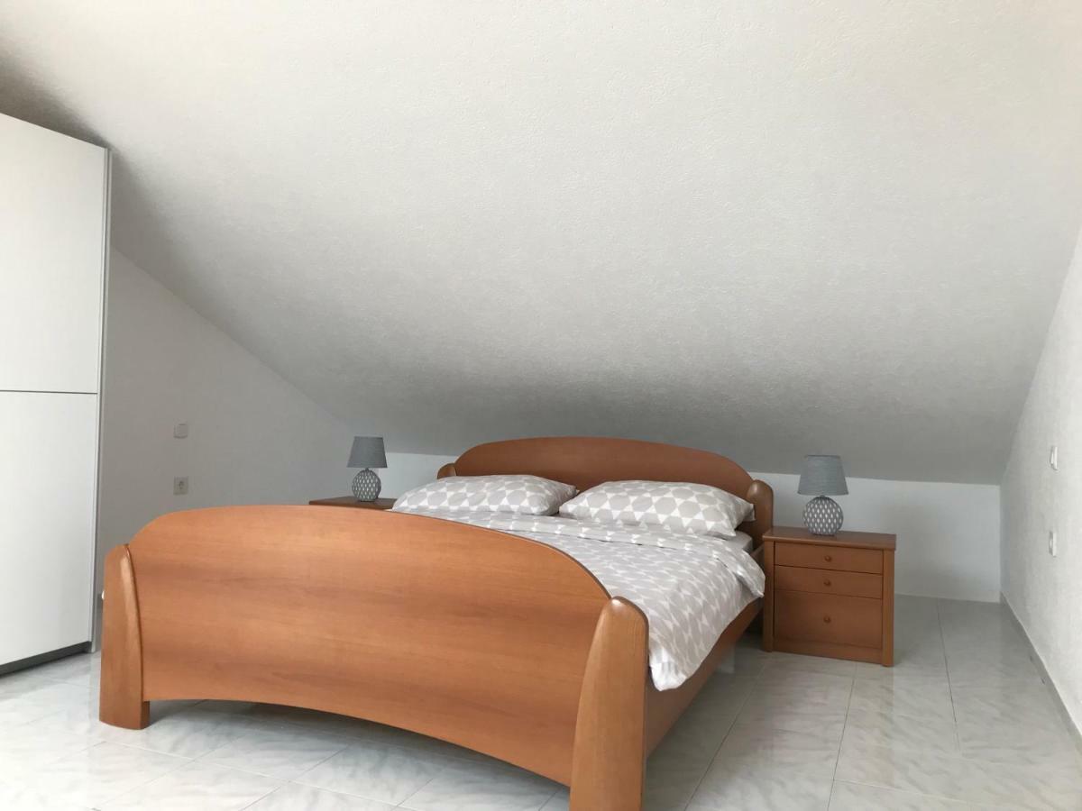 Apartment Vita Mali Losinj Bagian luar foto