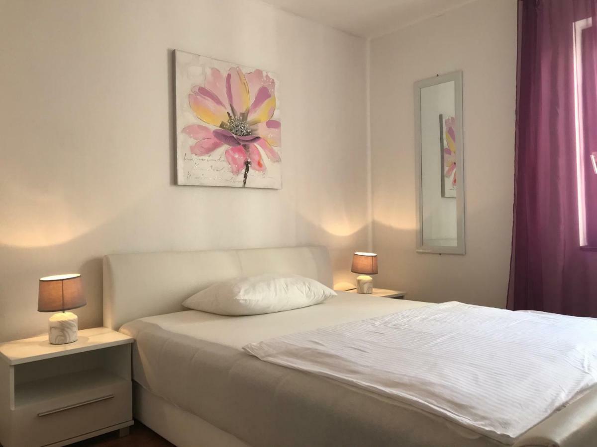 Apartment Vita Mali Losinj Bagian luar foto